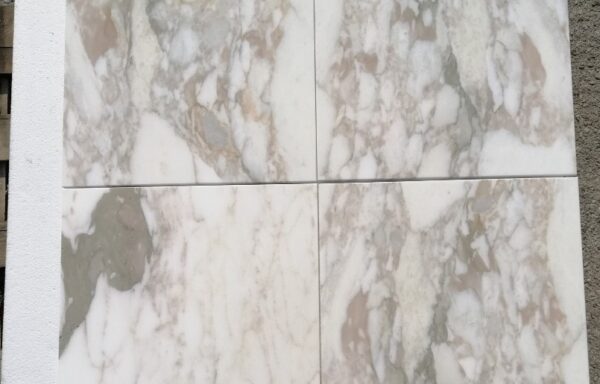 30 mq – Calacatta Vagli cm 45,7 x 45,7 x 1