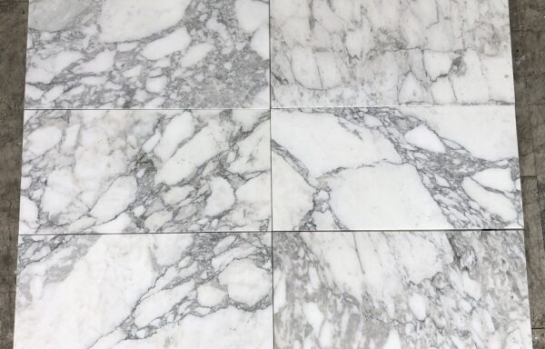 31 mq – Arabescato Vagli cm 30,5 x 61 x 1 Rif.1003