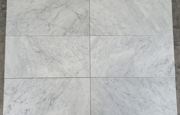 62 mq – Bianco Carrara cm 30,5 x 61 x 1 Rif.1006