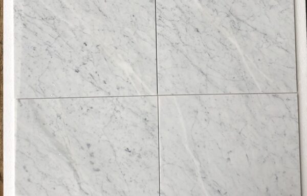 24 mq – Bianco Carrara cm 45,7 x 45,7 x 1 Rif.1011