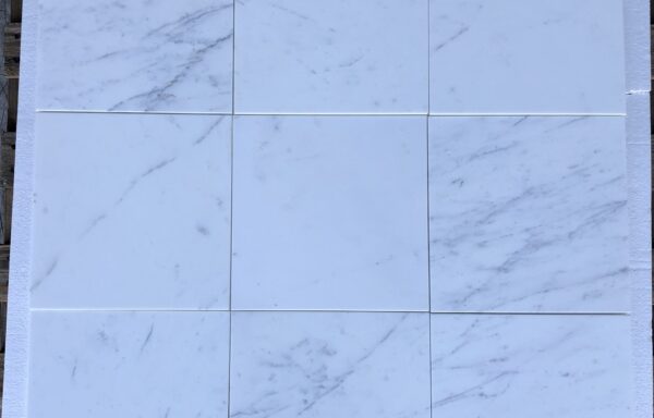 35 mq – Statuario cm 30,5 x 30,5 x 1 Rif.1020