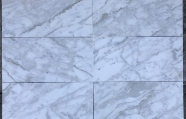 42 mq – Calacatta Granducale cm 30,5 x 61 x 1 Rif.1022